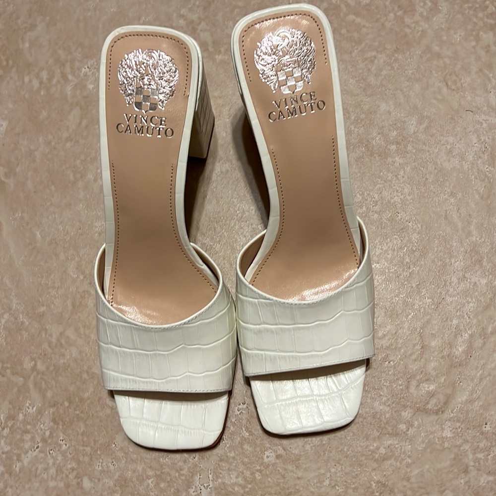 Vince Camuto Sandals